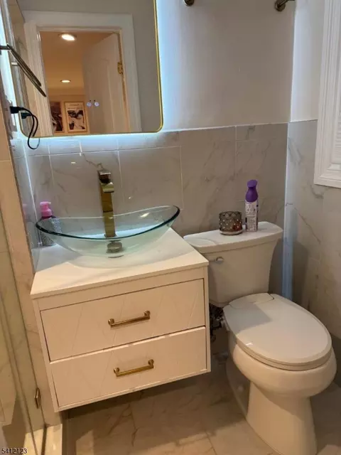 16 Lawrence Rd, Wayne, NJ 07470 photo 17