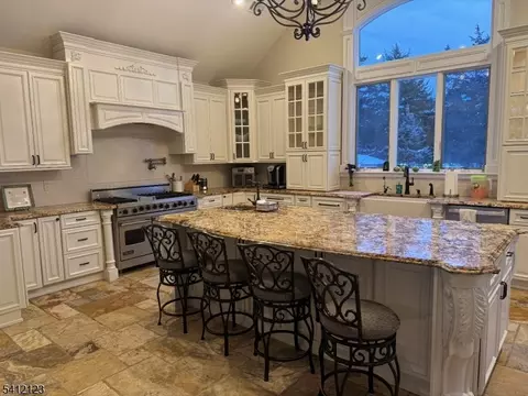 16 Lawrence Rd, Wayne, NJ 07470 photo 6