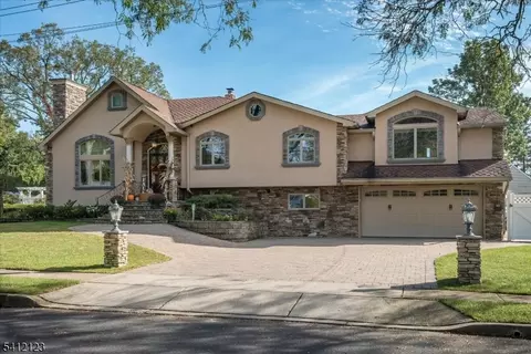 16 Lawrence Rd, Wayne, NJ 07470