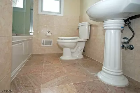 824 Drake Ave, Middlesex, NJ 08846 photo 28