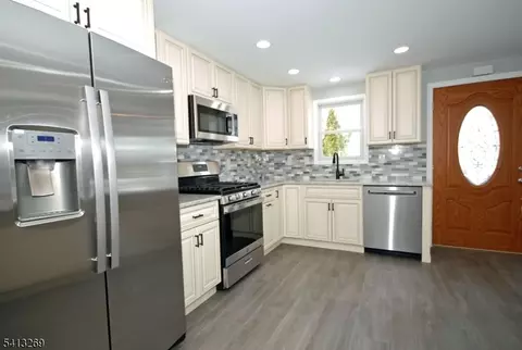 824 Drake Ave, Middlesex, NJ 08846 photo 8