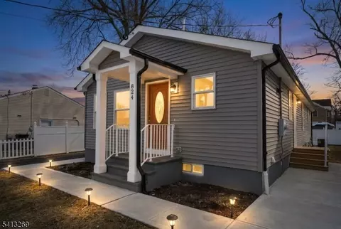 824 Drake Ave, Middlesex, NJ 08846