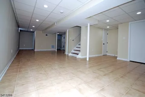 824 Drake Ave, Middlesex, NJ 08846 photo 12