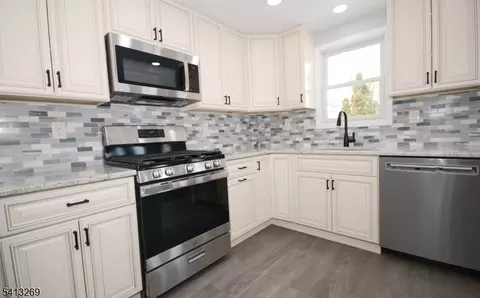 824 Drake Ave, Middlesex, NJ 08846 photo 4