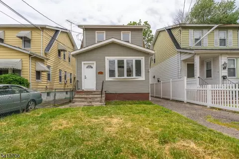 124 Hillcrest Ave, Plainfield, NJ 07062
