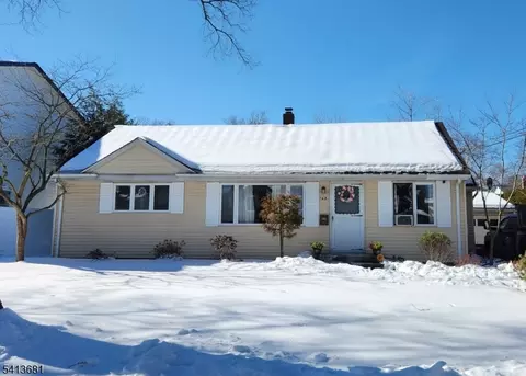 743 Boyd Rd, Paramus, NJ 07652