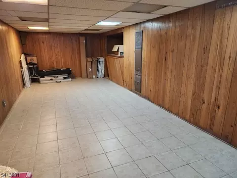 743 Boyd Rd, Paramus, NJ 07652 photo 8