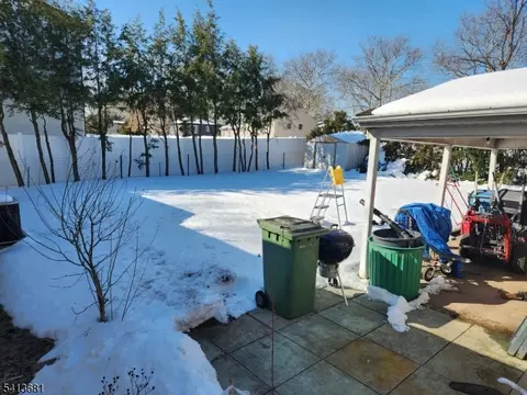 743 Boyd Rd, Paramus, NJ 07652 photo 11