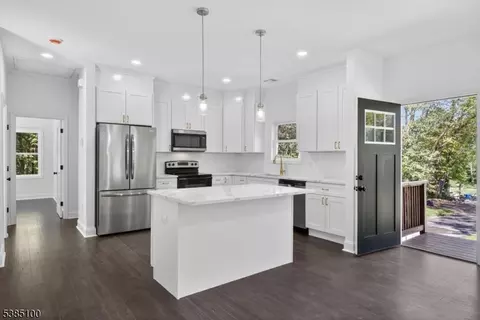 903 Aspen Ct, Newton, NJ 07860