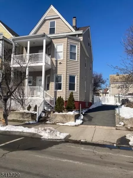 247 N 8th St, Prospect Park, NJ 07508