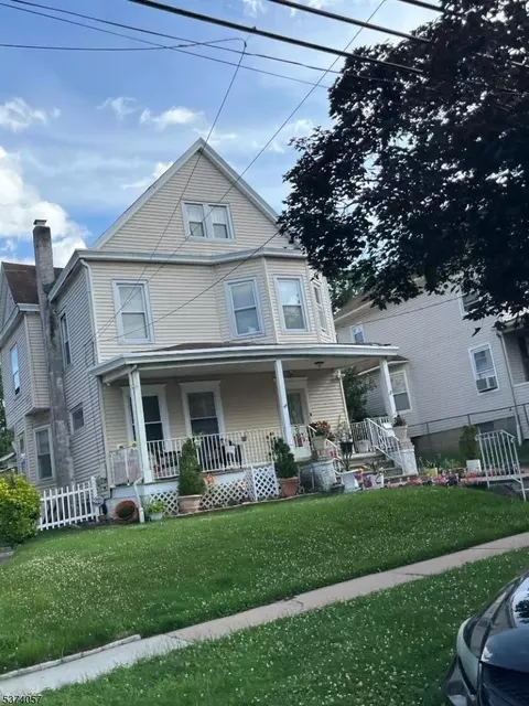 31 Demott, Clifton, NJ 07011