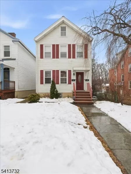 46 Maple St, Bloomfield, NJ 07003