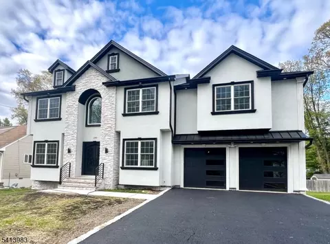 240 Atlantic Dr, Parsippany, NJ 07054
