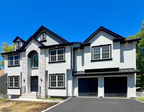 240 Atlantic Dr, Parsippany, NJ 07054