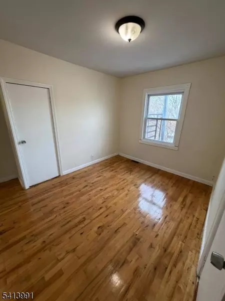 113 Delavan Ave #2, Newark, NJ 07104