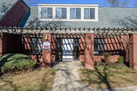 178 Tamarack Cir #178, Skillman, NJ 08558