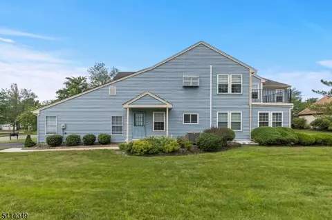 20 Dorchester Dr # C, Monroe Township, NJ 08831