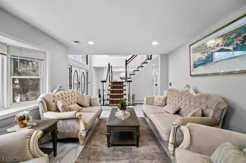 201 Newark Pompton Tpke, Wayne, NJ 07470 photo 4