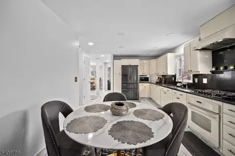 201 Newark Pompton Tpke, Wayne, NJ 07470 photo 6