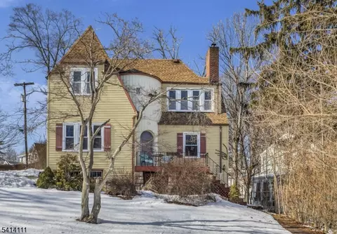 38 Hillside Ave, Newton, NJ 07860