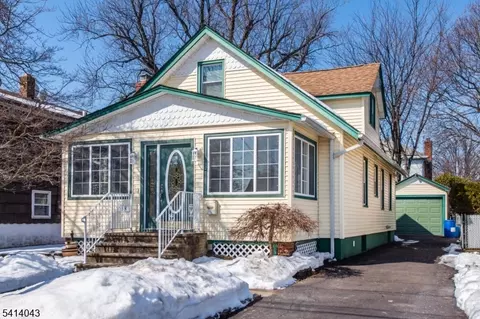 18 Johnson St, Clifton, NJ 07014