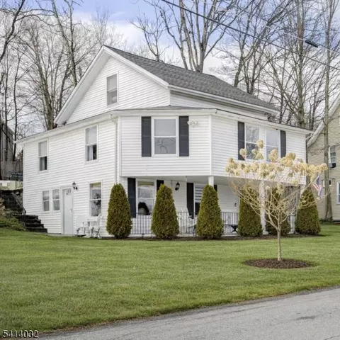 39 Harrison St, Sussex Boro, NJ 07461