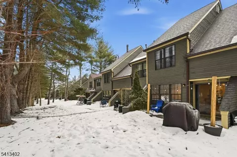 10 D New Bedford Rd #D, West Milford, NJ 07480