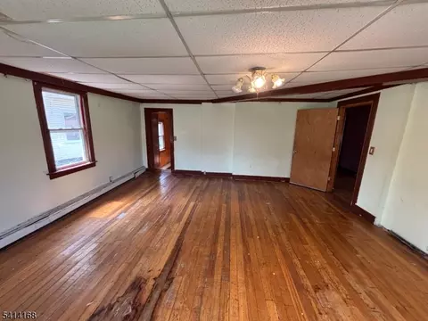 950 W 6th St, Plainfield, NJ 07063 photo 9