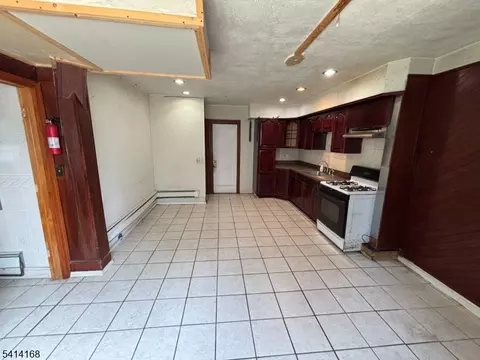 950 W 6th St, Plainfield, NJ 07063 photo 15