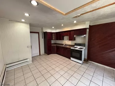 950 W 6th St, Plainfield, NJ 07063 photo 17