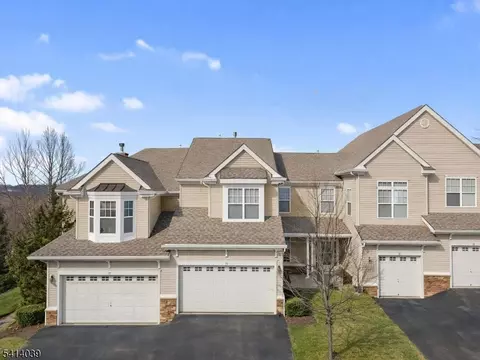 79 Indigo Rd, Hackettstown, NJ 07840