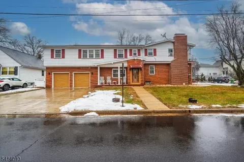505 Saint Marks St #2, Linden, NJ 07036