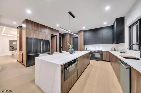 Kitchen - 801 Godwin Rd, Paramus, NJ 07652 photo 5 of 6