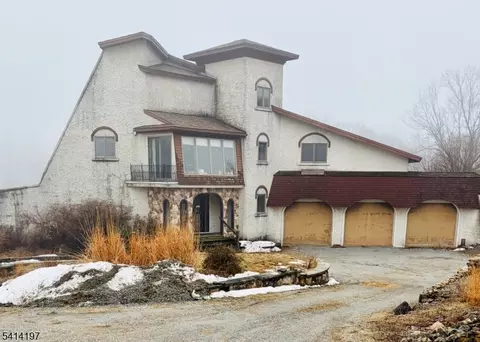87 Bickel Rd, Washington, NJ 07882
