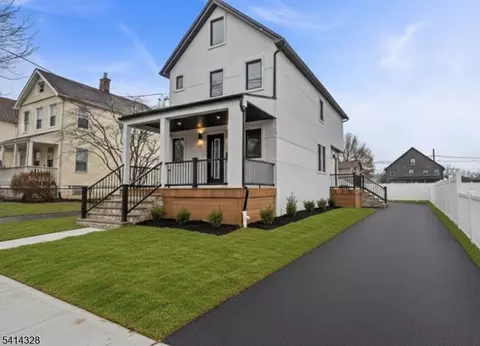 79 3rd St, Somerville, NJ 08876