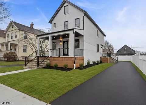 79 3rd St, Somerville, NJ 08876