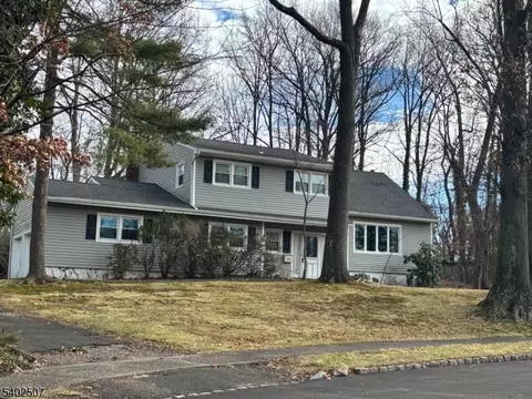 171 Dorset Dr, Clark, NJ 07066