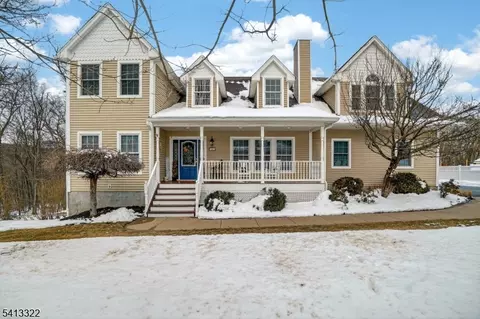 40 Cedar St, Bloomingdale, NJ 07403