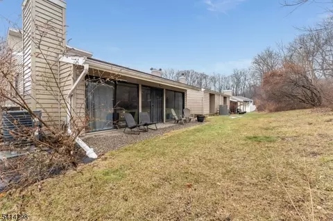94 N Slope, Clinton, NJ 08809