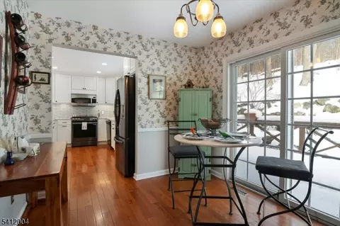4 Birdseye Cir, Wayne, NJ 07470 photo 9