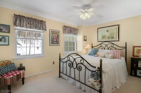 4 Birdseye Cir, Wayne, NJ 07470 photo 18