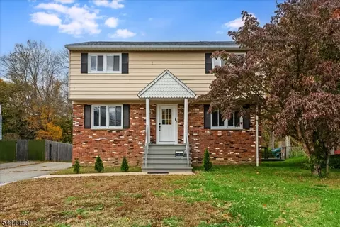 60 Kenvil Ave, Succasunna, NJ 07876