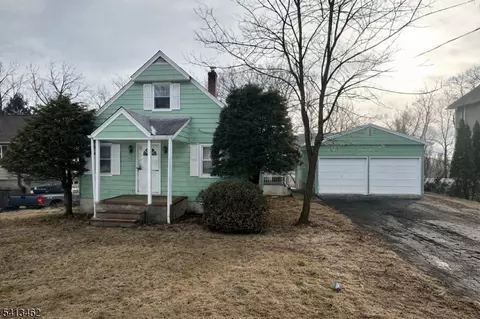 230 Macdonald Dr, Wayne, NJ 07470