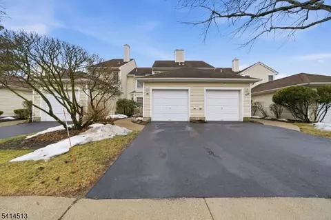53 Alpine Dr, Lincoln Park, NJ 07035