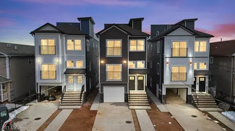 44 5 Milford Ave, Newark, NJ 07108
