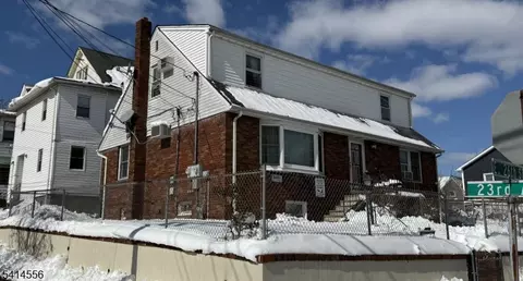 137 23rd Ave, Paterson, NJ 07513