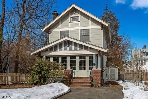 15 Garfield Pl, Montclair, NJ 07043