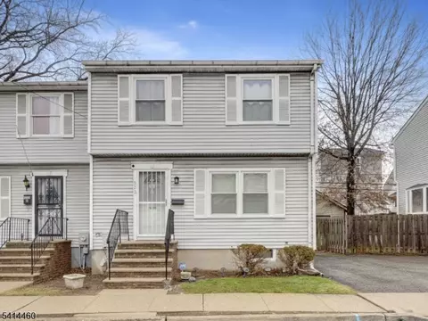 352 N Oraton Pkwy # A, East Orange, NJ 07017