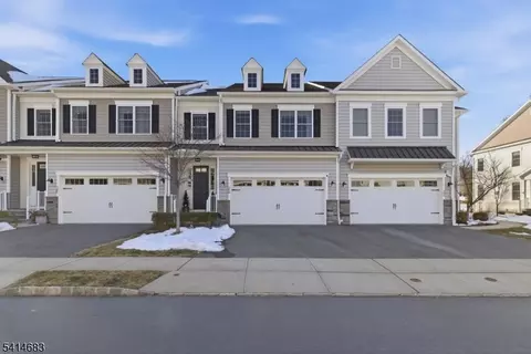 24 Aspen Dr, Cedar Grove, NJ 07009
