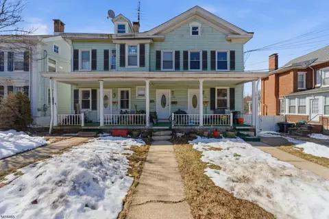 52 Park Ave, Flemington, NJ 08822
